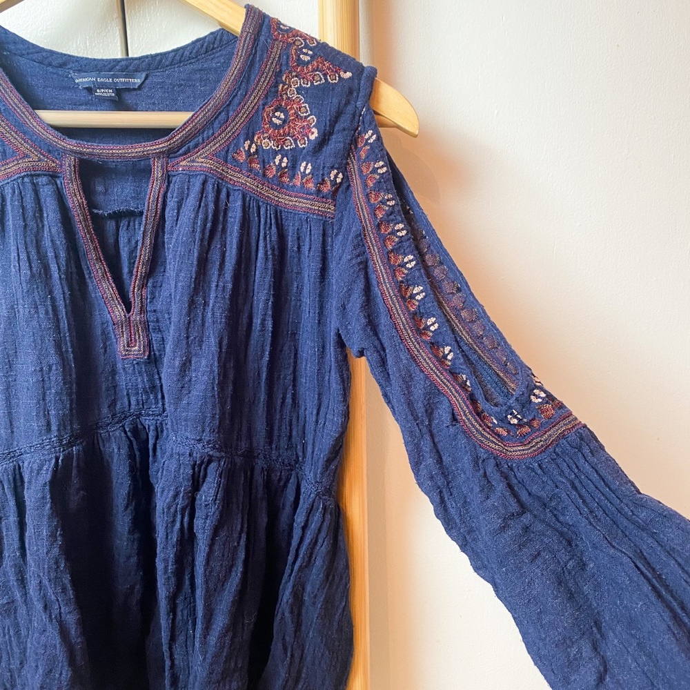 American Eagle | Boho Flowy Blouse With Bell Sleeves - Picture 3 of 6